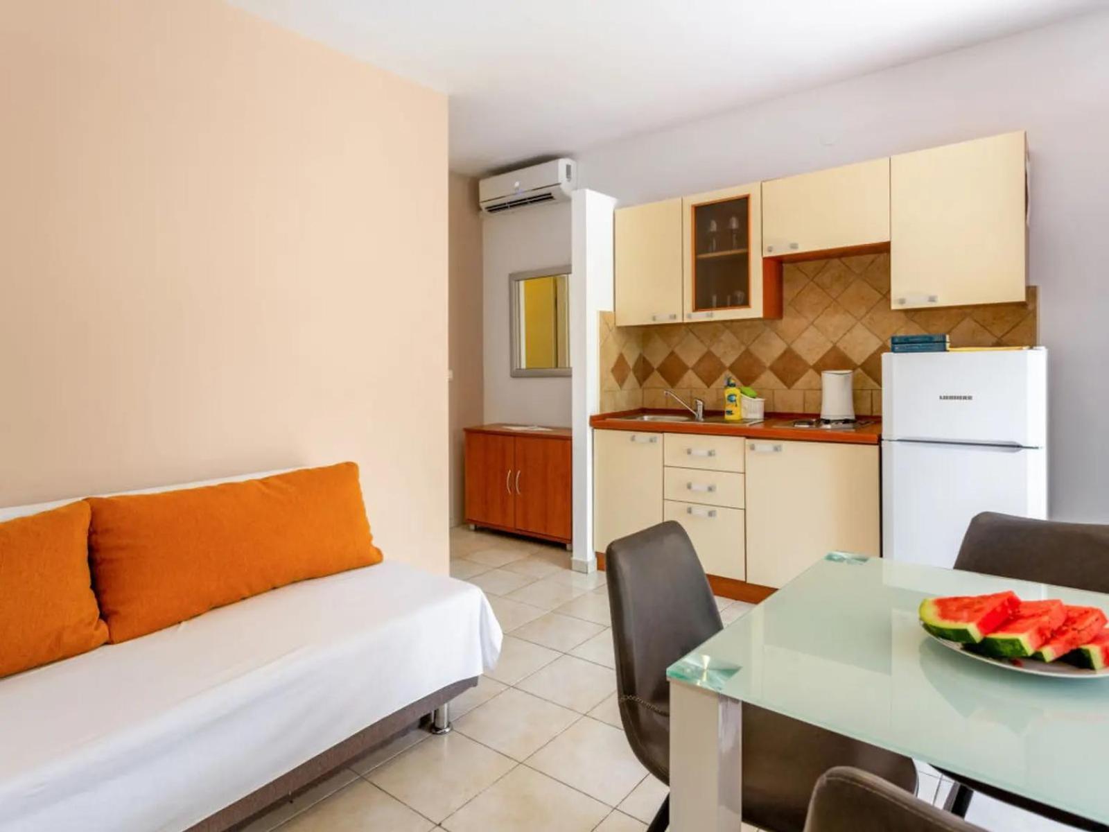 Tino Apartament Sukošan